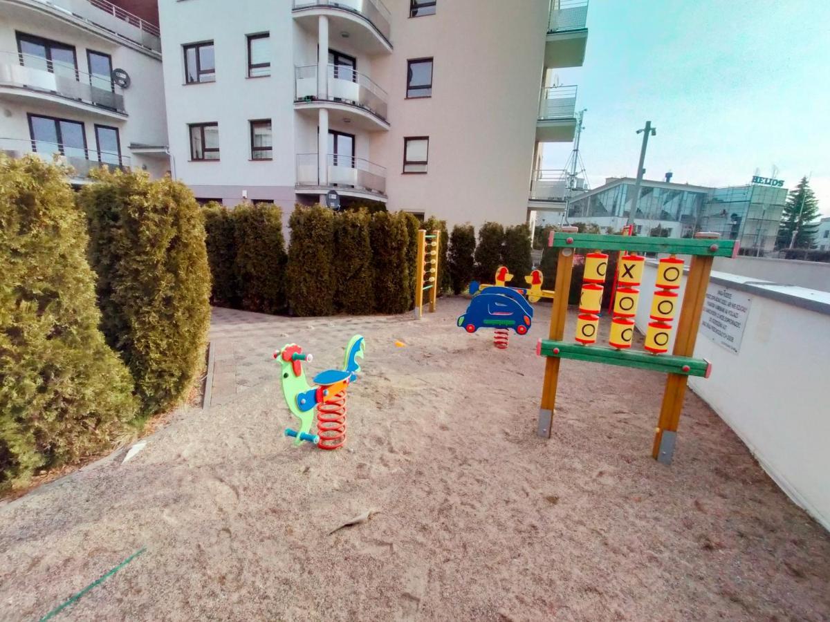 Apartament Rodzinny Family Garden Jastrzebia Gora Exterior photo